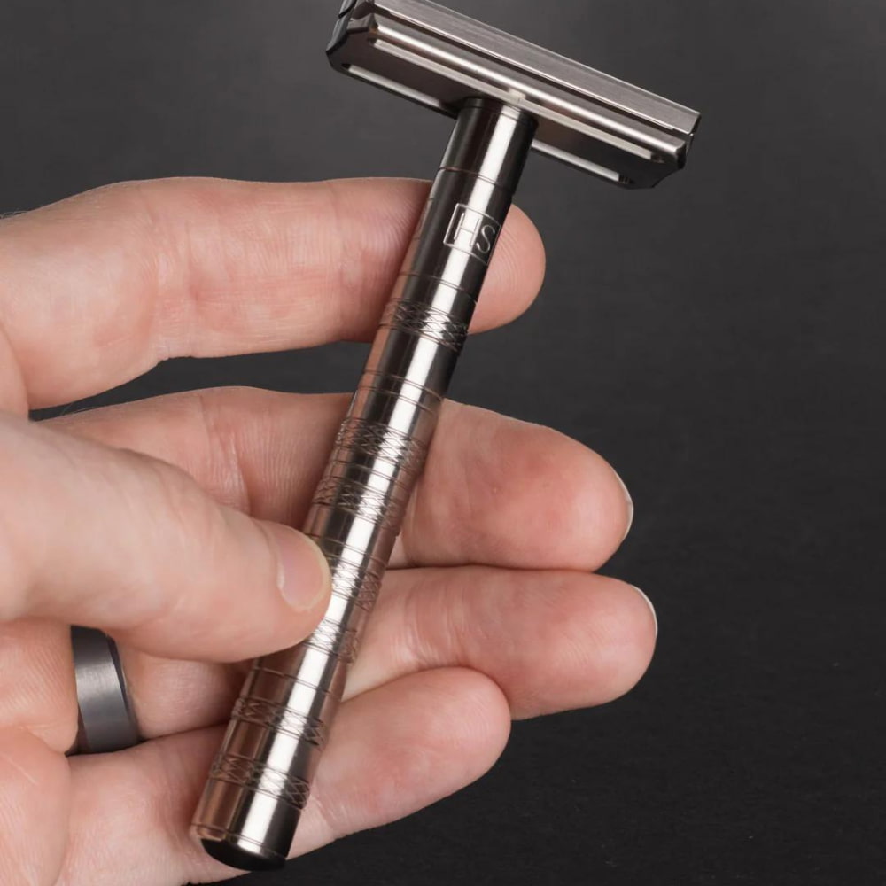 Henson Shaving Ti22 Aggressive Safety Razor Titanium – Beard & Blade