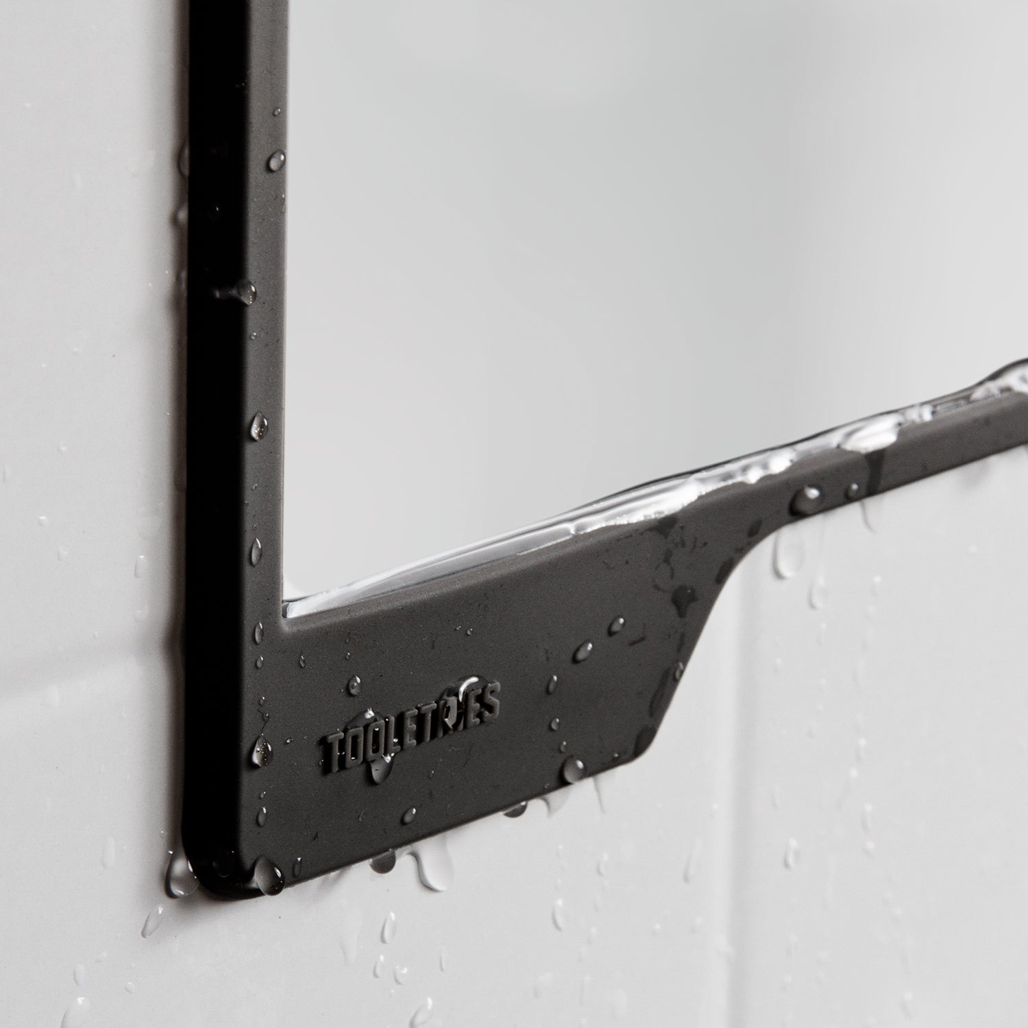 Tooletries The Oliver Fog Free Shower Mirror